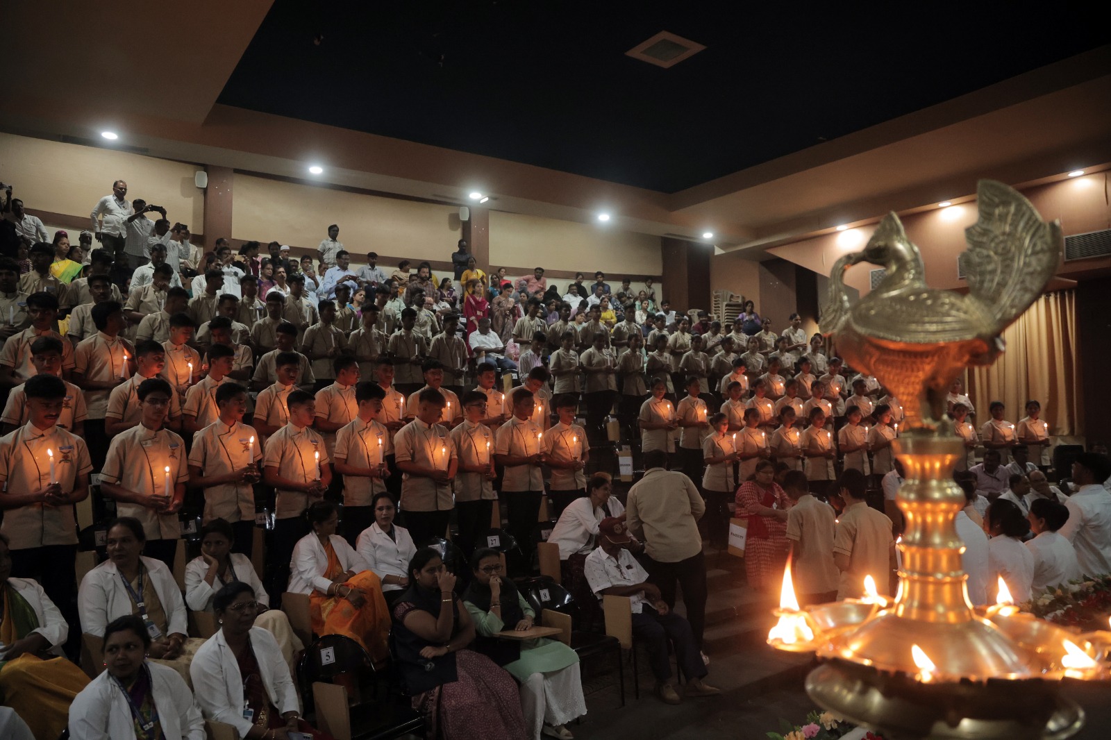 19th Lamp Lighting 2025