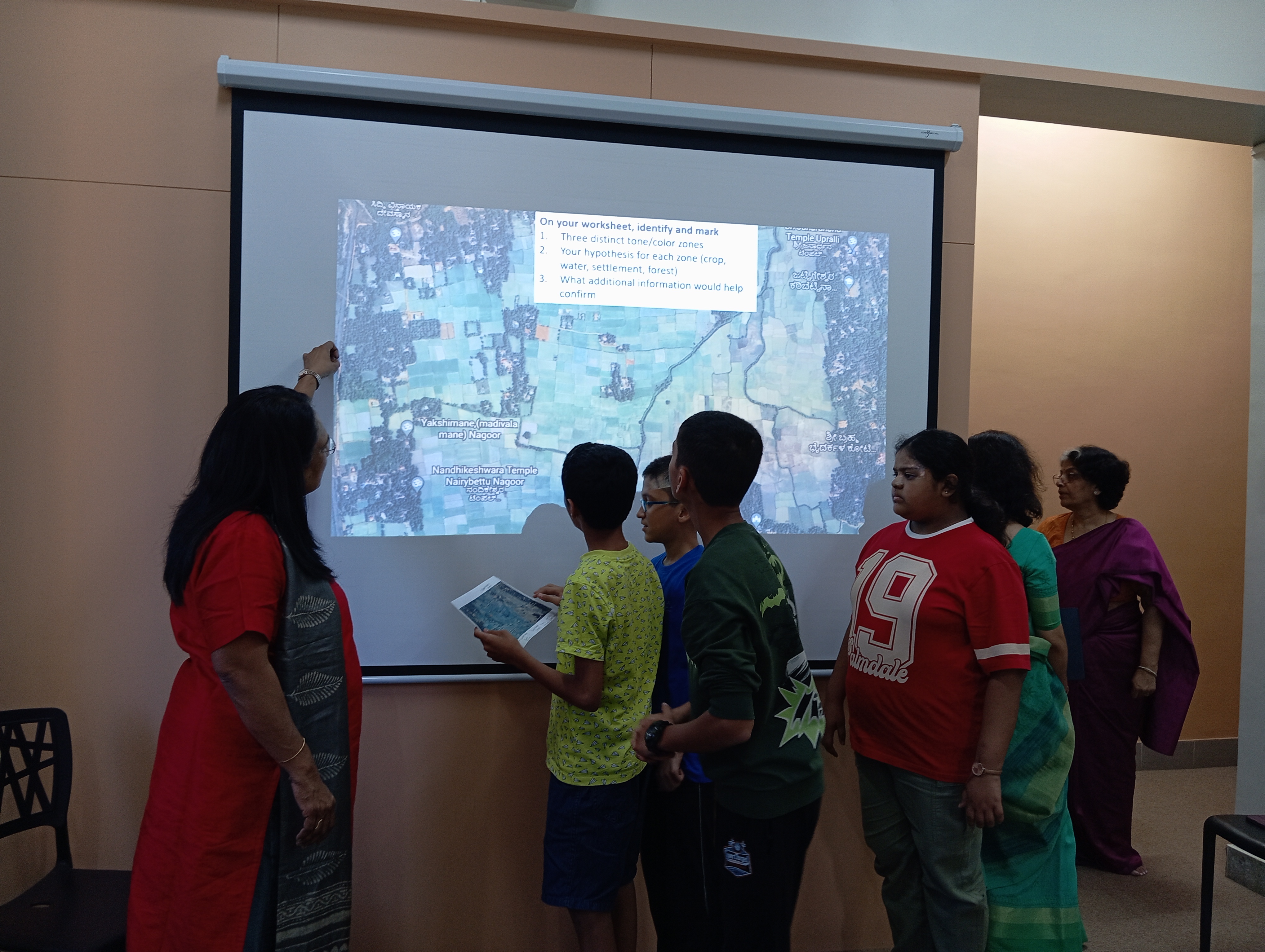 BVIEER conducted Workshop on Spatial Thinking for school students
